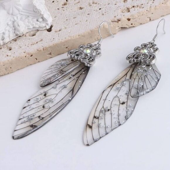 Cottagecore / Fairycore Wing Earrings Silver Tone, Jewel Accent Engraved… - Picture 2 of 3